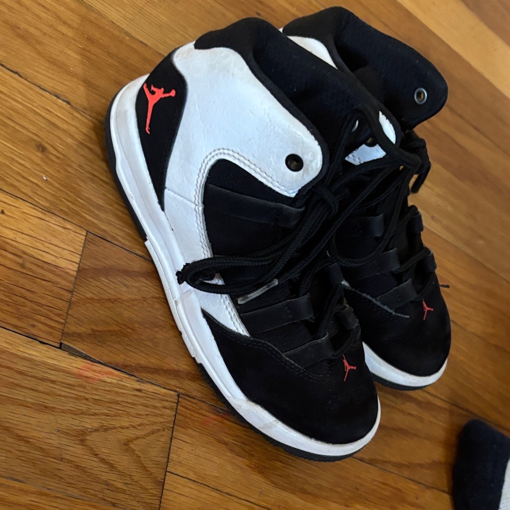 Kids air Jordan Black and White Sneakers